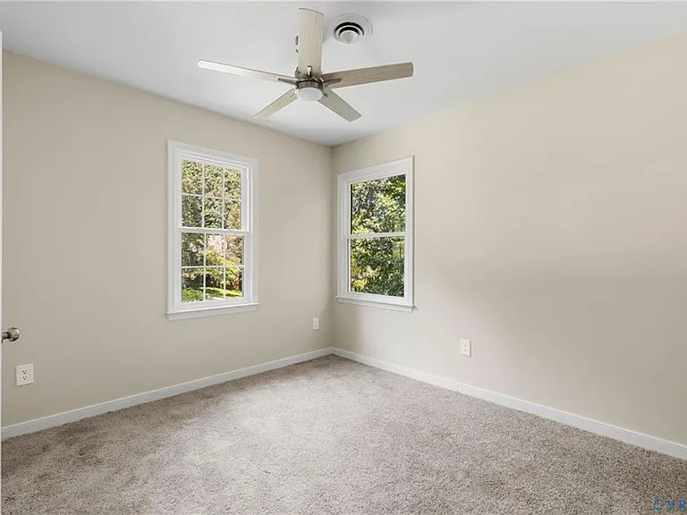 13803 Deer Run Cir — Photo 11