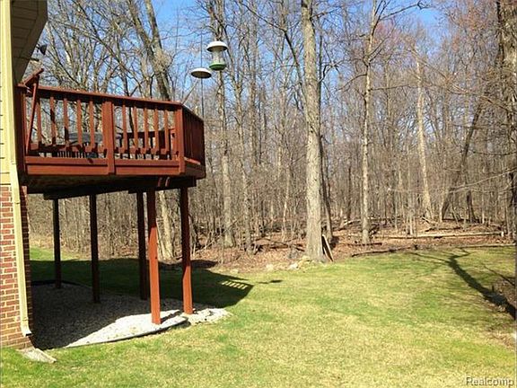 Large private backyard - no maintenance needed