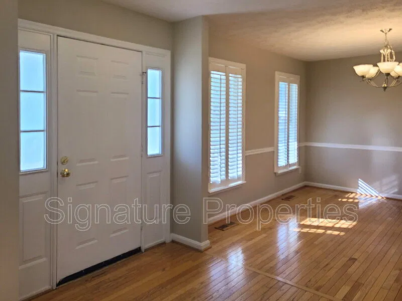 4 bed, 3.5 bath, 3122 sqft, $2,850 — Photo 3