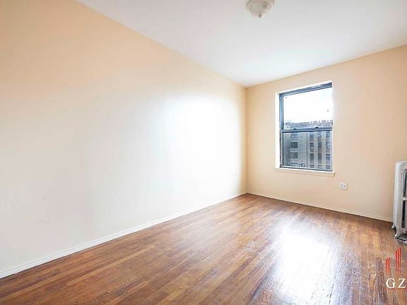 4th image of 1692 Grand Concourse #45