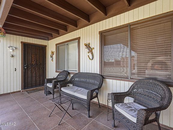 3rd image of 1425 W Placita Apache