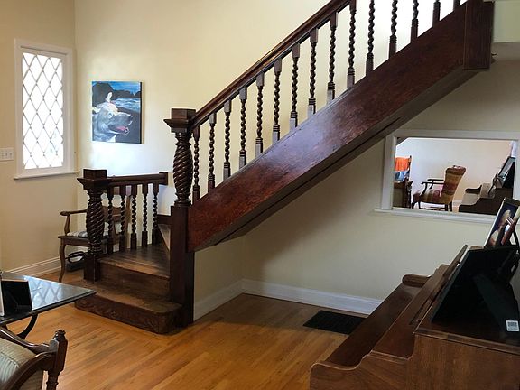 3rd image of 315 Tamalpais Dr
