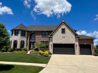 3956 Caliente Cir, Naperville, IL 60564