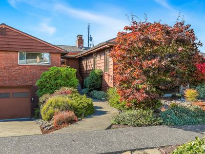9221 20th Avenue NW, Seattle, WA, 98117