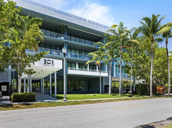 101 Sunrise Dr #A-404, Key Biscayne, FL 33149