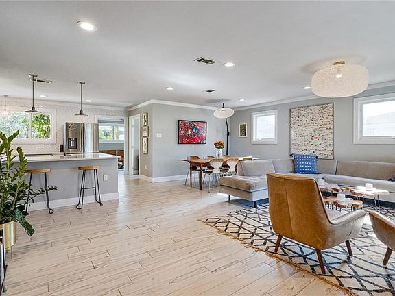 3rd image of 6209 Perlita Dr
