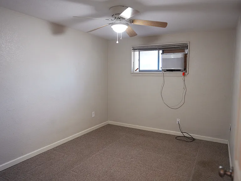 3513 N Columbine St — Photo 12