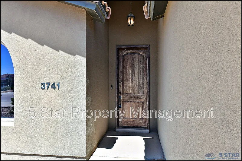 4 bed, 2.0 bath, 1583 sqft, $1,800 — Photo 4