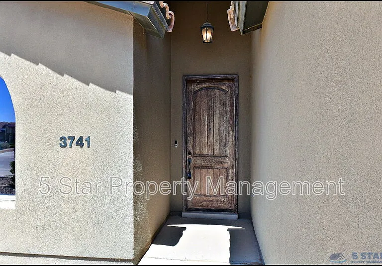 3741 Loma Adriana Dr — Photo 4