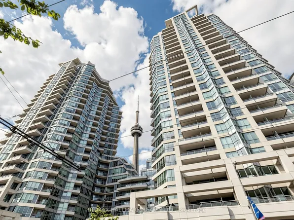 228 Queens Quay W, Toronto, ON