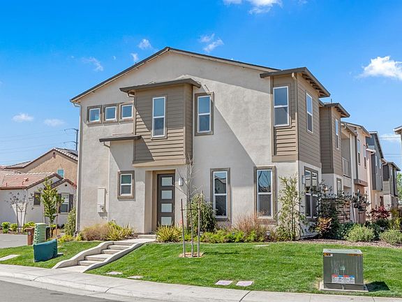 3rd image of 4536 Ocean Ln