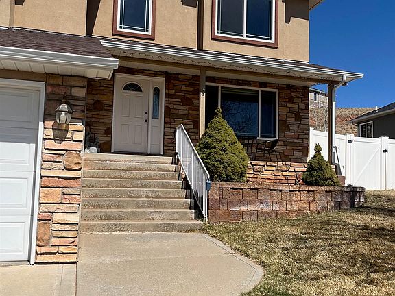 2nd image of 3407 Mammoth Ct