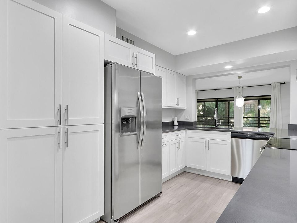 1st image of 6247 Aspen Glen Ln #206