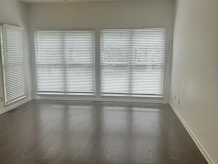 3315 Parting Brook Ct — Photo 12