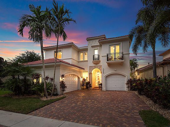 3rd image of 17963 LAKE AZURE Way