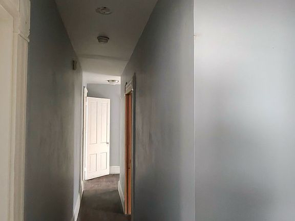 3rd image of 820 N Park Ave #2