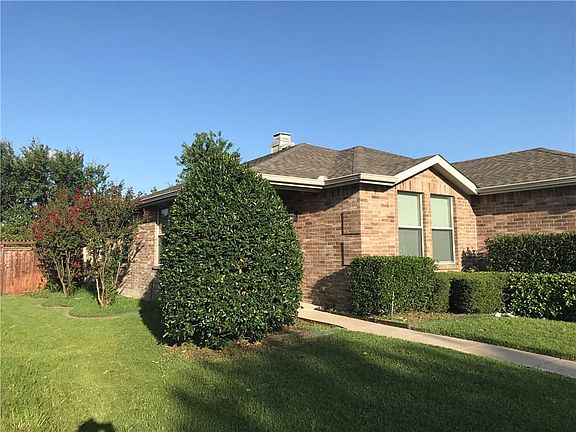 2nd image of 2637 S Wavecrest Ct