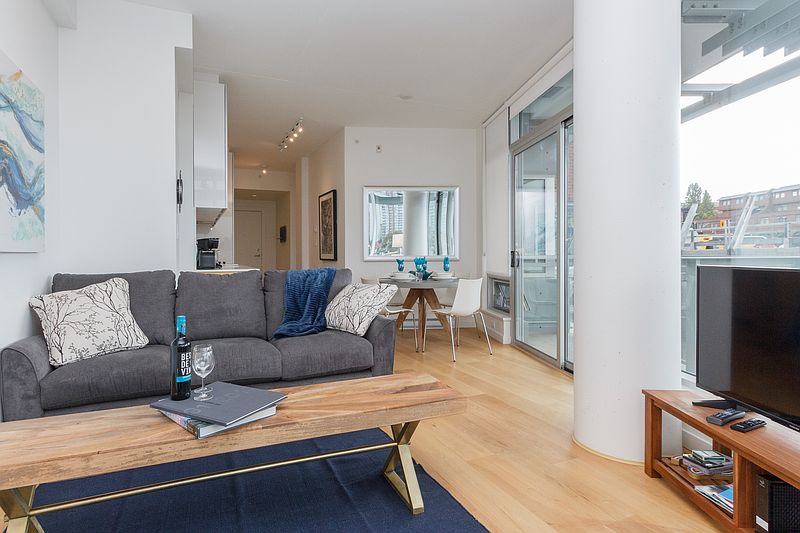 Victoria Apartment for rent - 2 Bedrooms — photo 5