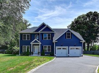 230 N Main St, West Hartford, CT 06107
