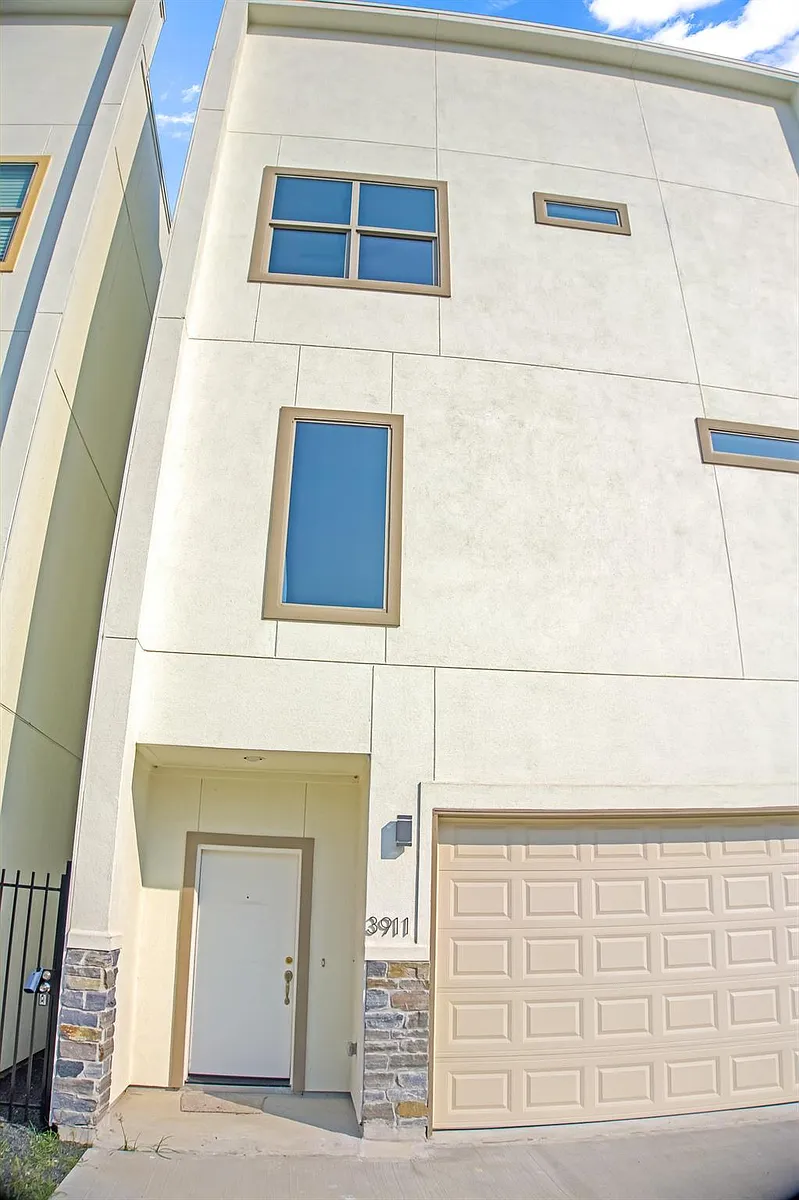 Building Photo - 3911 Griggs Rd