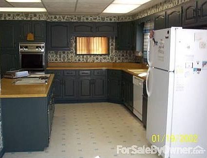 Kitchen : Spacious cooking area
