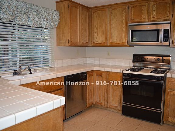 5th image of 1311 Zinfandel Ct