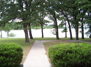 103 Bay Roc Ln, Runaway Bay, TX 76426