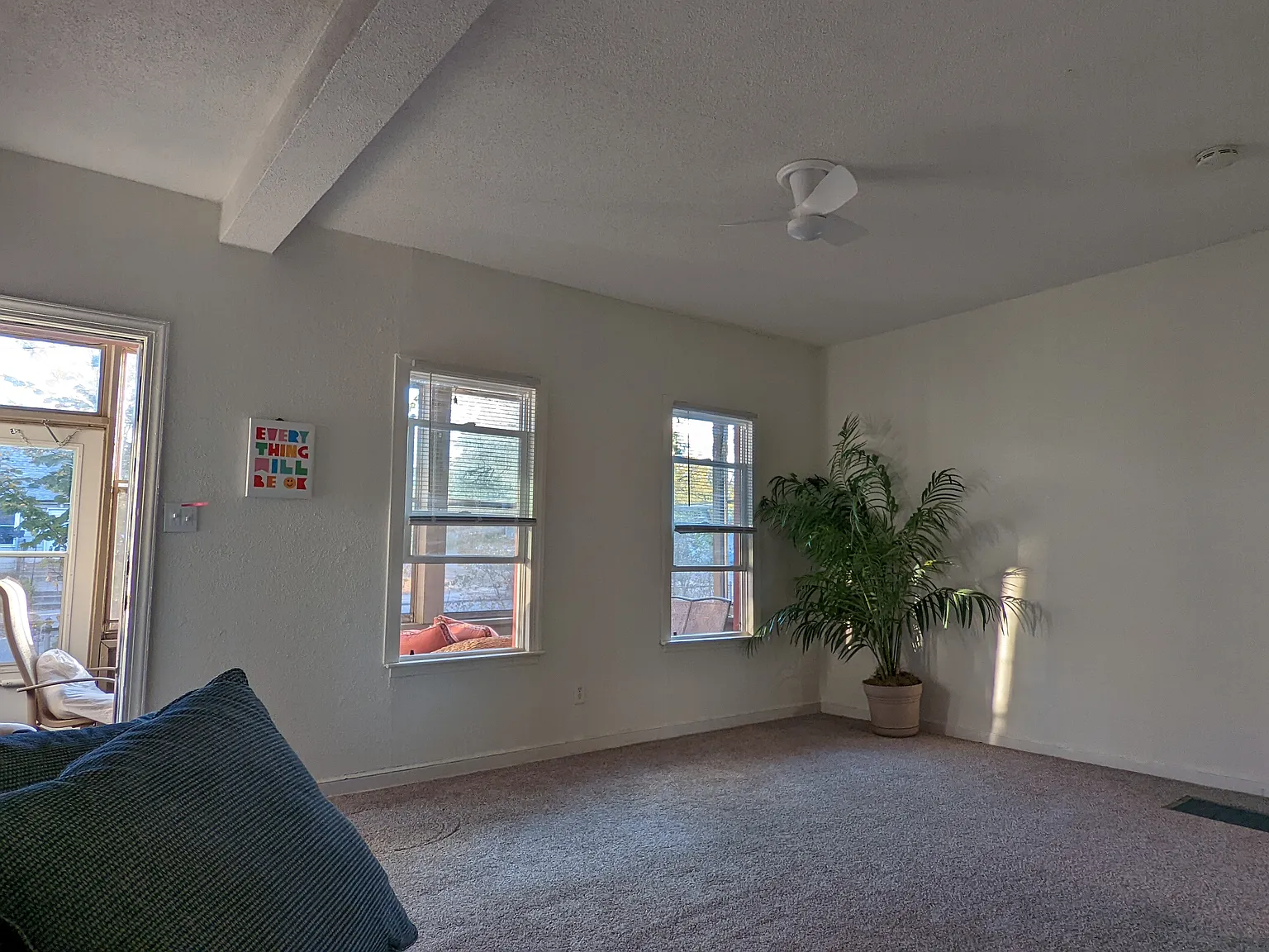 3 bed, 1040 sqft, $1,895 — Photo 3