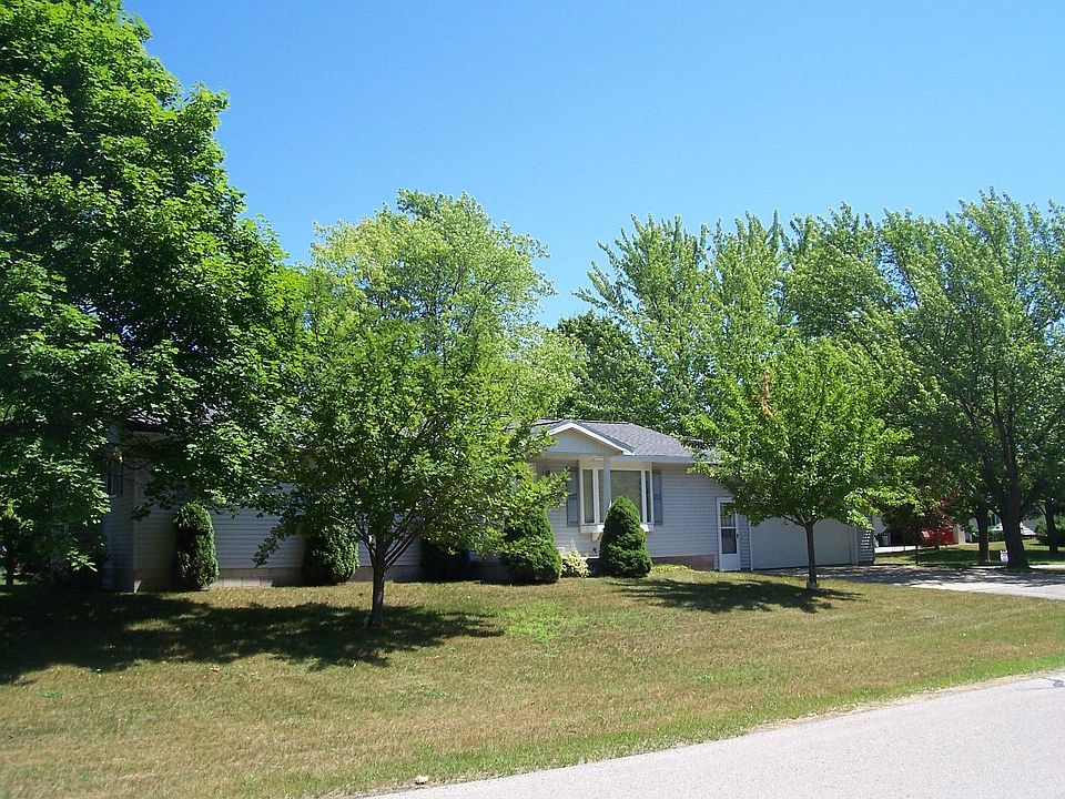 1st image of 515 Wren Dr