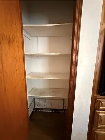 214 Darwin Dr — Photo 4