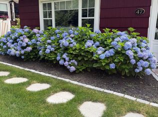 47 Long Sands Rd, York, ME 03909