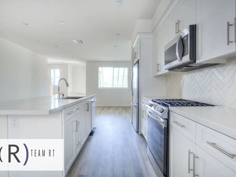 11454 Artesia Blvd — Photo 17