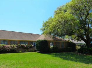 2837 Venetian Ct, Gulf Breeze, FL 32563