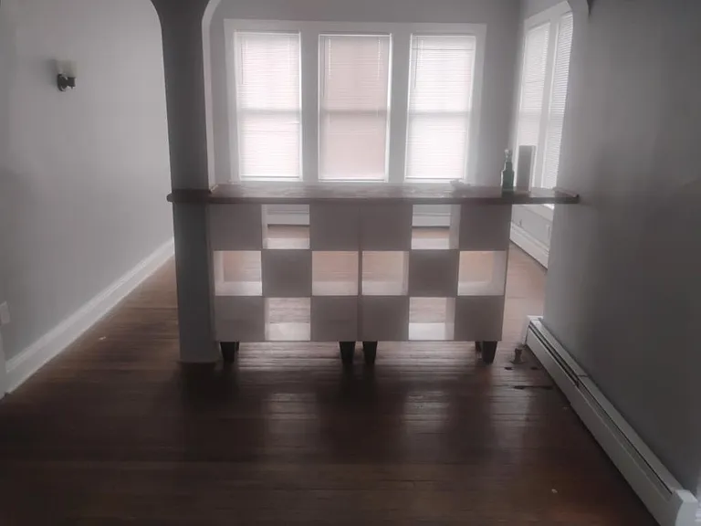 597 W Philadelphia St — Photo 1