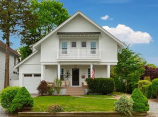 109 S Bay Ave, Brightwaters, NY 11718