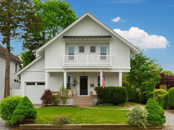 109 S Bay Avenue, Brightwaters, NY 11718