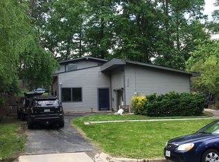 7026 Woodley Ln, Falls Church, VA 22042