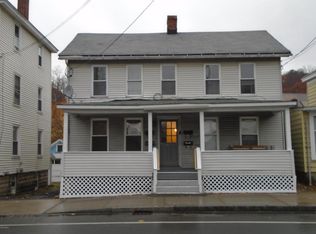 43 W Center St, Lee, MA 01238