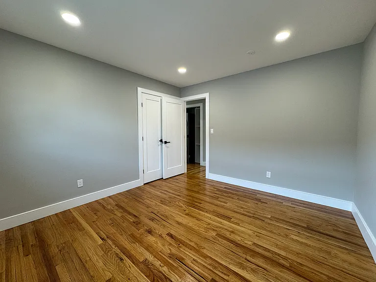 203 Westervelt Pl #2 — Photo 22
