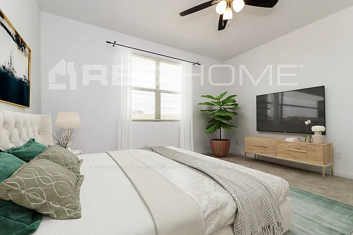 18030 W Pierson St — Photo 7