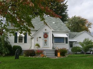 917 Huber Dr, Monroe, MI 48162