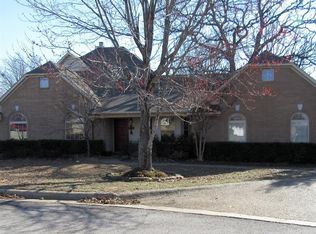 1802 Bunker Hill Dr, Van Buren, AR 72956