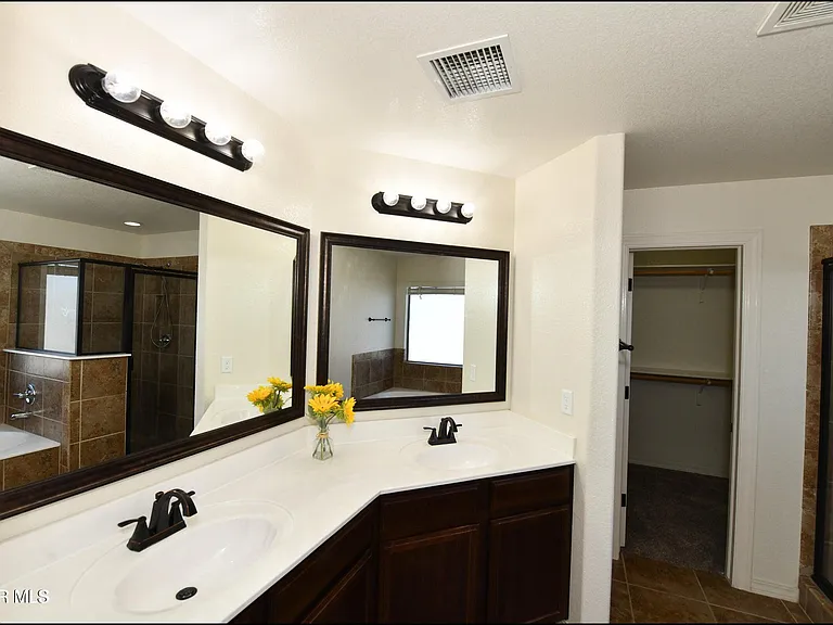 14309 S Cave Ave — Photo 38