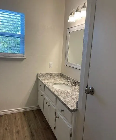 1505 W Pearl St #15 — Photo 11