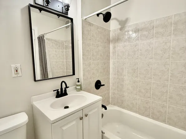 9021 Avenue L image 11 of 12