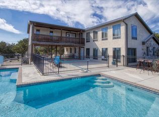 210 Bluebonnet Dr, Concan, TX 78838