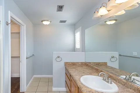 923 N Rolling Hills Rd — Photo 13