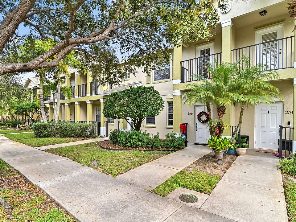 1st image of 2104 SE Grand Drive
