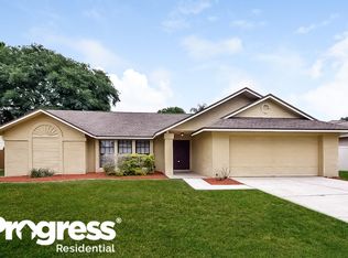 2729 Briarpatch Dr, Valrico, FL 33596