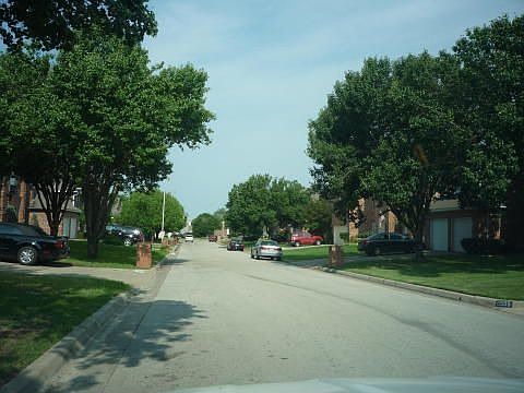 2nd image of 6504 Ashwood Dr